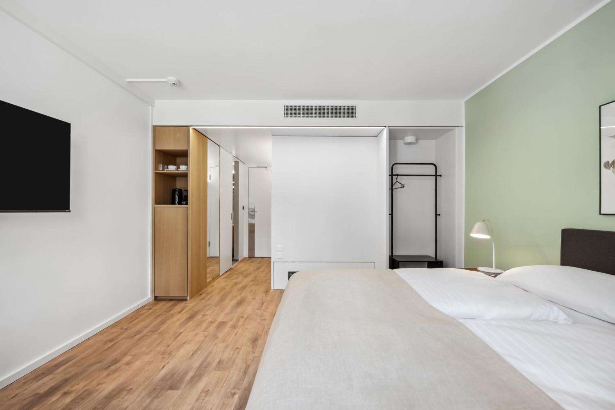 Limehome Basel Muenzgasse Номер фото