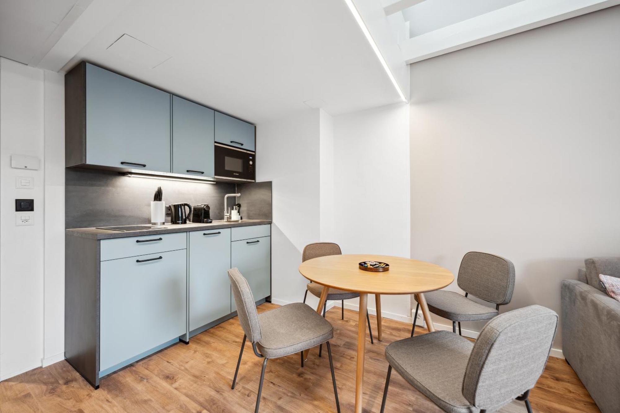 Limehome Basel Muenzgasse Номер фото