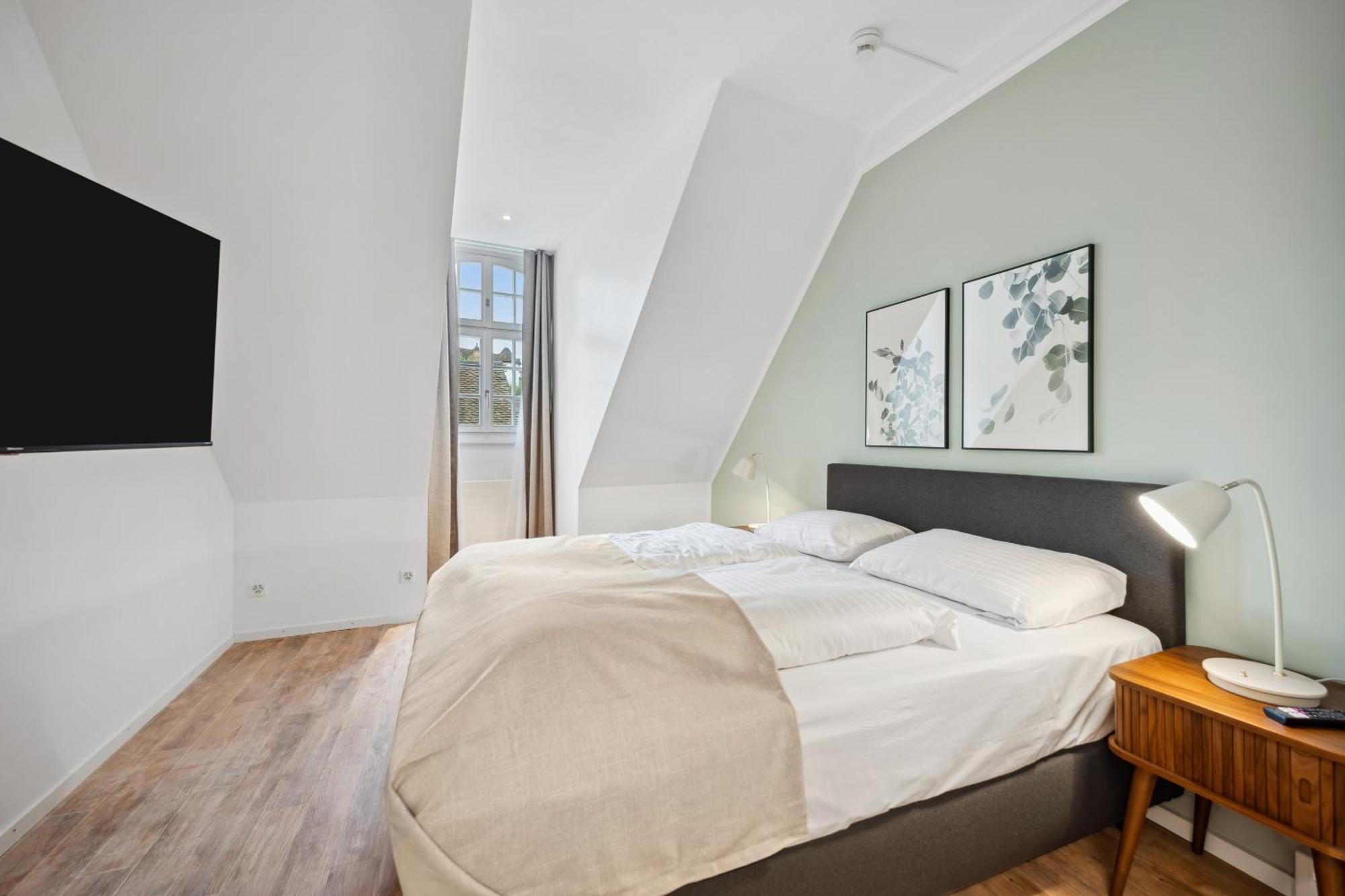Limehome Basel Muenzgasse Номер фото