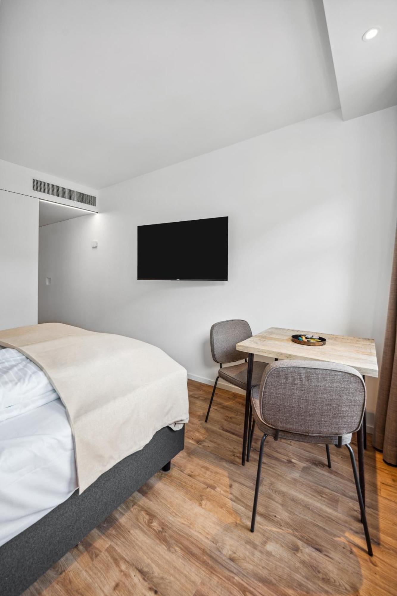 Limehome Basel Muenzgasse Номер фото